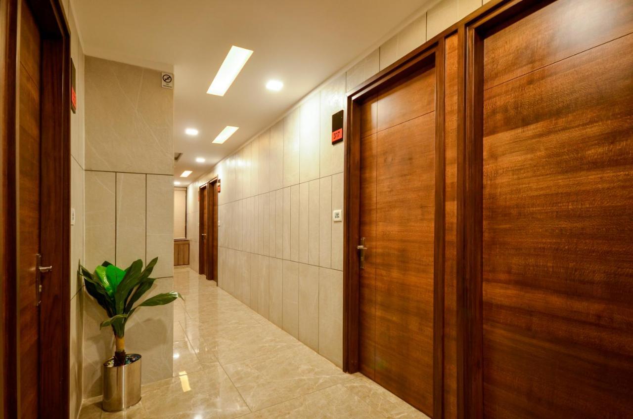 Hotel Repose Amhedabad Dış mekan fotoğraf